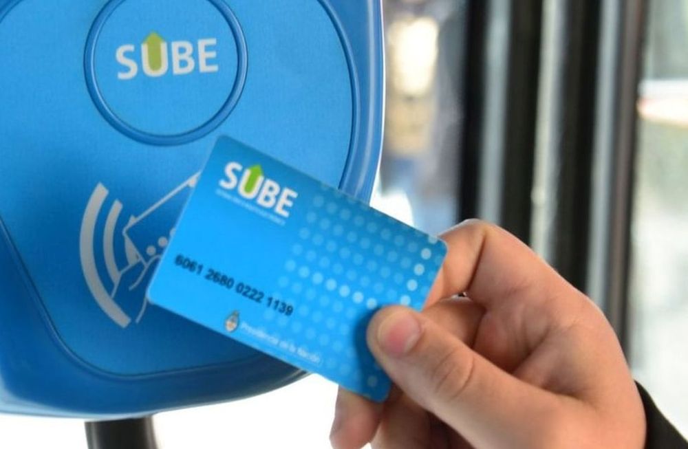 El límite de saldo negativo que acepta el sistema SUBE es de 480 pesos.