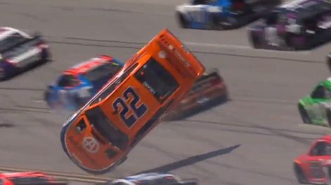 Joey Logano manifestó sus sensaciones luego del impactante vuelco que sufrió durante la carrera del Nascar en Talladega.