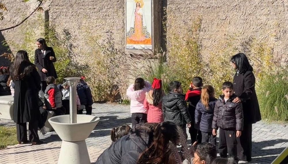 El patio pedagógico hace aún más entretenido el recreo. Foto: Gentileza.