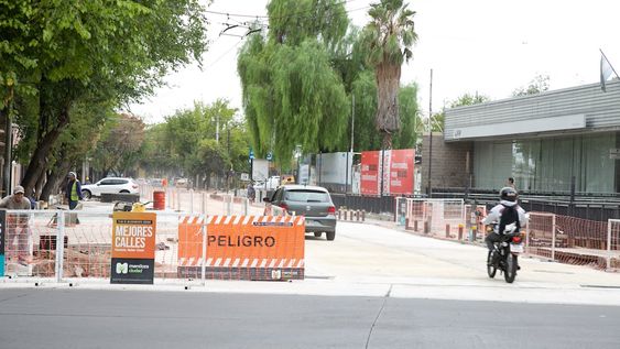 Informe de tránsito: dos nuevas habilitaciones de media calzada en tramos de Morón y Maipú en Ciudad