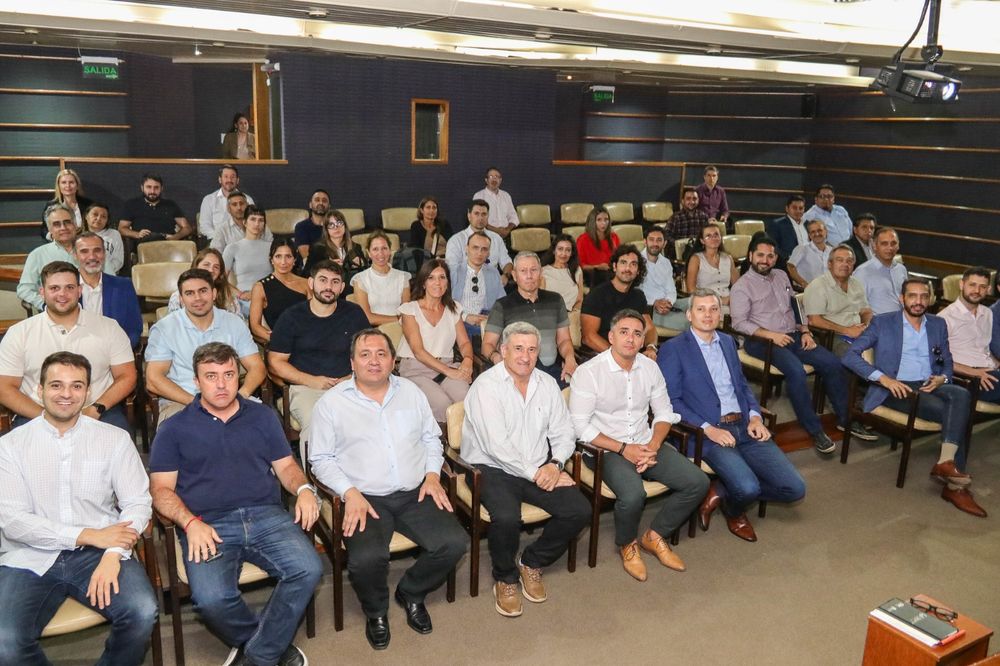 El clúster tuvo su comienzo en la sede de IMPSA El clúster tuvo su comienzo en la sede de IMPSA