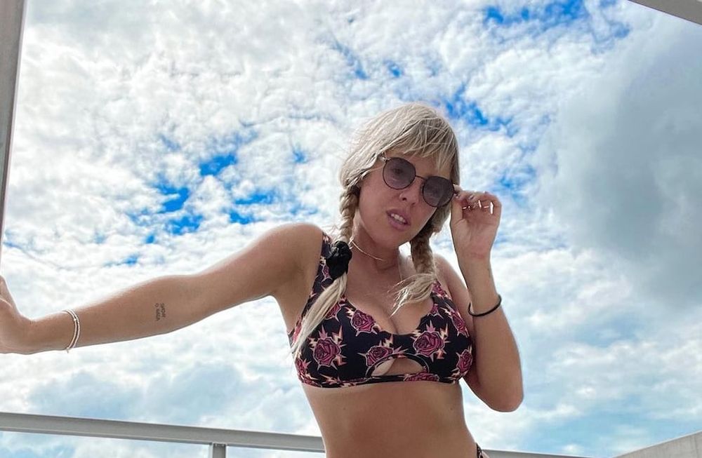 Nati Jota, ardiente desde la playa de México