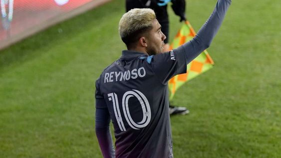 Emanuel Bebelo Reynoso, jugador del Minnesota en la MLS, exjugador de Talleres de Córdoba y de Boca Juniors.