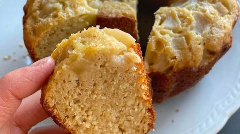 Cómo hacer una torta de manzana súper esponjosa con ingredientes de tu cocina