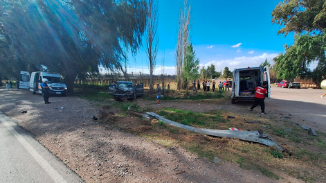Dos personas murieron tras un siniestro vial en la Ruta 143.
