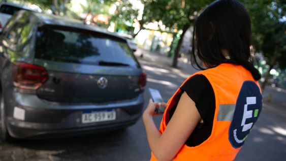 el sistema de estacionamiento medido digital supero los 100 mil usuarios registrados