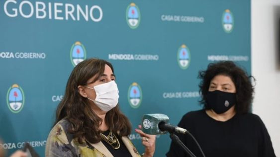 Si bien destacaron que las cifras de contagios bajaron, Nadal y Vizzotti llamaron a mantener los cuidados sanitarios. Foto: Prensa Gobierno de Mendoza.