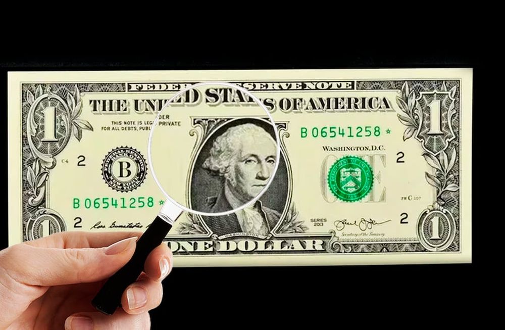 Los billetes de 1 dólar con un error de impresión pueden alcanzar los USD 150 mil.