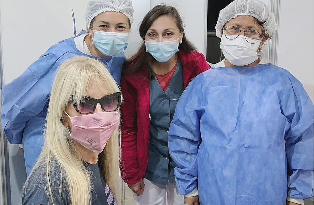 Graciela Alfano recibió la vacuna de coronavirus y lo mostró en Twitter