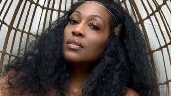 Murió Jas Waters, la guionista de “This i sus”