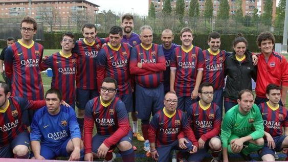 La linda sorpresa de Mascherano y Piqué en un encuentro de fútbol para discapacitados