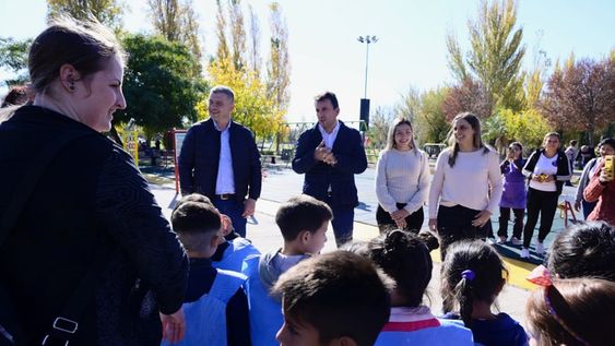 El Parque Benegas tiene una nueva plaza blanda