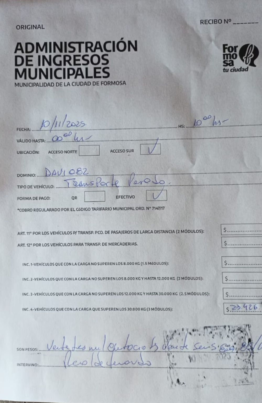La ordenanza municipal que respalda el cobro contradice los artículos 9 y 10 de la Constitución Nacional sobre libre circulación.