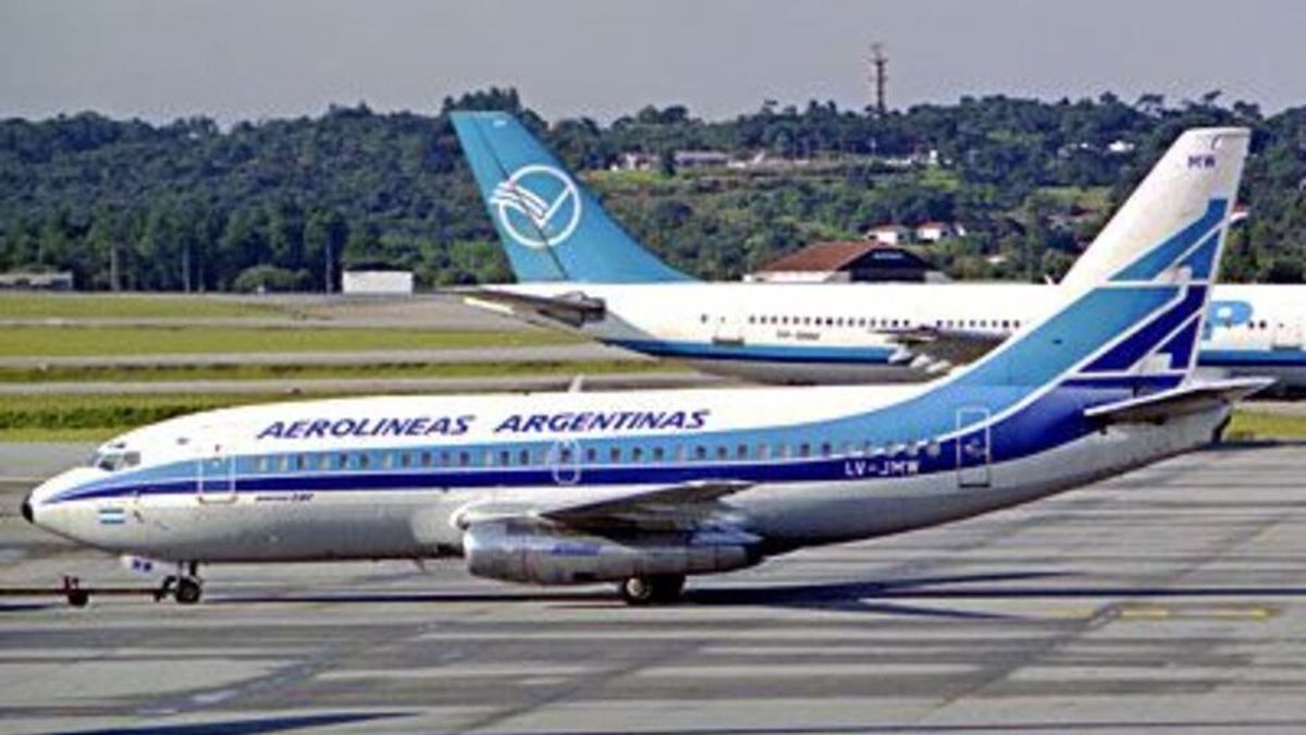 A días del Mundial, Aerolíneas Argentinas canceló todos los vuelos a Miami desde el interior del país