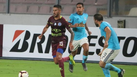 Godoy Cruz consiguió un buen empate en su visita a Perú