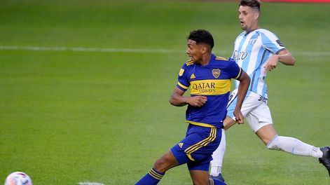 Definición exquisita: la de Cristian Medina, para el 1-0 del Xeneize ante el Decano. / Gentileza.