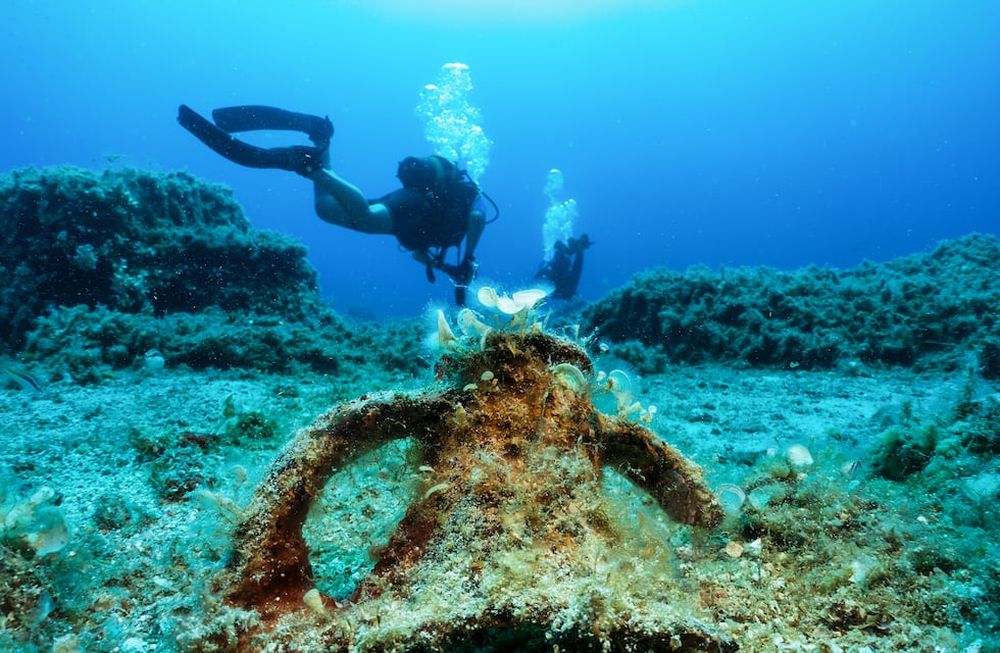 Los restos de la corbeta fueron localizados en 1980 sobre la costa norte de la Ría Deseado. Las primeras piezas rescatadas estaban a 18 metros de profundidad. Foto: 123rf