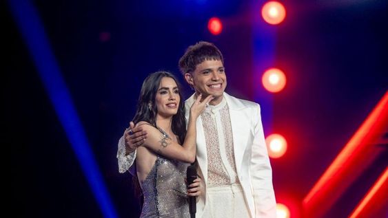Lali Espósito con Alan Lez el subcampeón de La Voz Argentina.