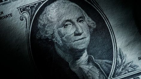 Esta fotografía del lunes 13 de marzo de 2023 muestra la imagen de George Washington en un billete de un dólar. (AP Foto/Matt Slocum)