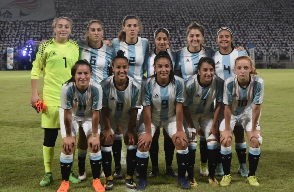 Fútbol femenino: con la mendocina Singarella, Argentina goleó a Bolivia en los Odesur