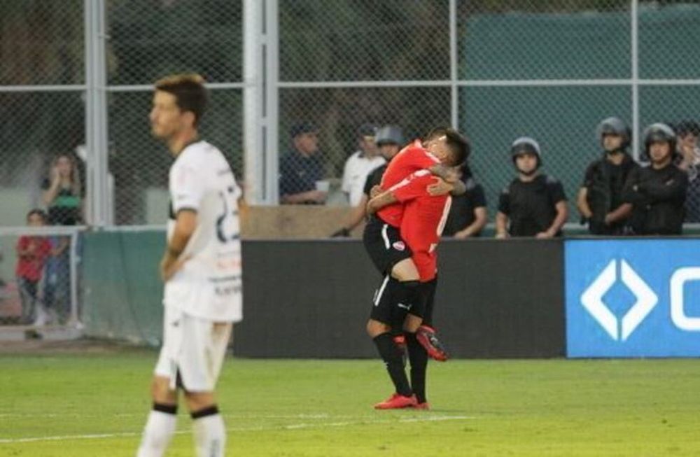 Independiente goleó al Santo sanjuanino y se trepó al tercer puesto en la Superliga