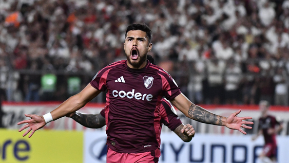 River Plate ante Universitario, por la Copa Libertadores