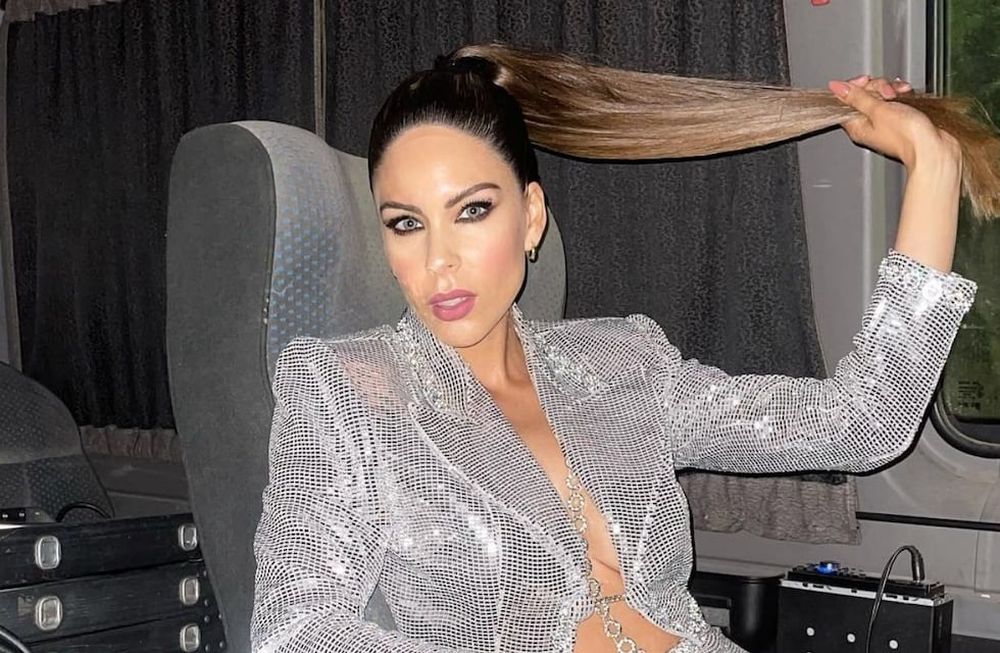 Barby Franco desafió al frío con sus fotos en ropa interior en la nieve.