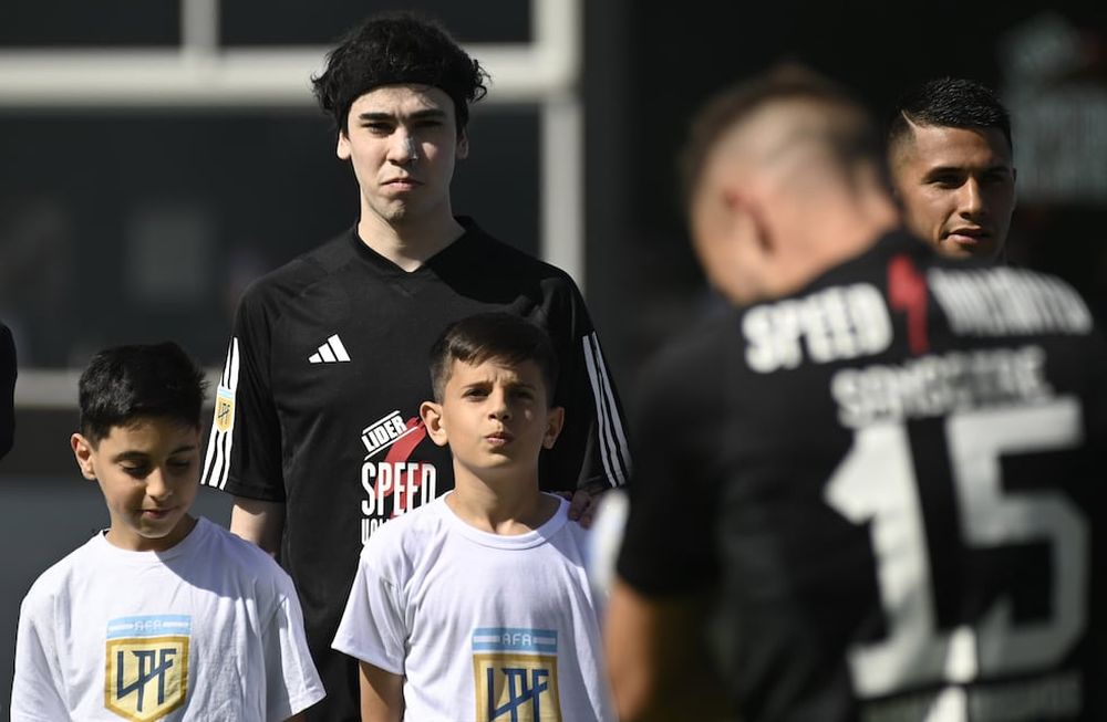 Spreen fue titular en Riestra ante Vélez y ahora investiga la Justicia. / Gentileza.