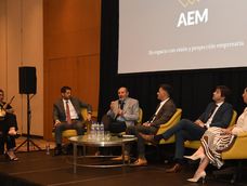 Foro de AEM: empresarios y funcionarios analizaron cómo los costos impositivos y laborales impactan en los negocios.&nbsp;Foto: Ramiro Gomez