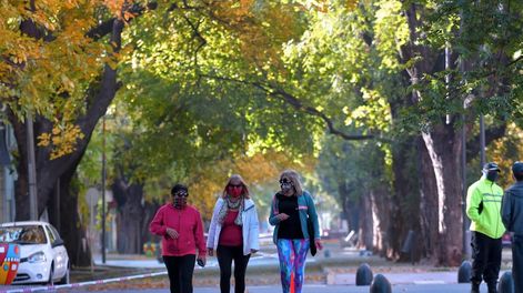 El viernes abre paso al fin de semana que estará marcado por lluvias, vientos del sur y un importante descenso de la temperatura en Mendoza.