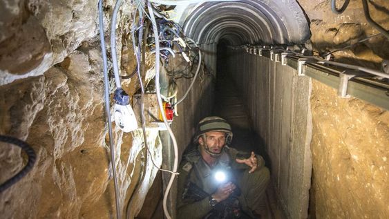 El ejército israelí ha destruido el 10% de los túneles construidos por Hamás bajo la ciudad de Gaza, de una red de más de 1300 que se extienden por aproximadamente 400km. Es la red de túneles más grande del mundo.