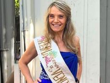 Marcela Gaua, representante de Tunuyán, fue la Reina Nacional de la Vendimia 1988. Marcela Gaua, representante de Tunuyán, fue la Reina Nacional de la Vendimia 1988.