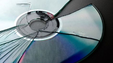 La “lista” que mató al disco en el oído del público - Por Patricia Slukich