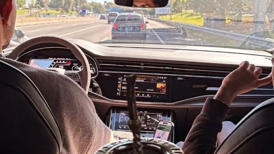 En su día libre,Leandro Paredes viajó hasta Rosario en familia para visitar a su amigo Ángel Di María.&nbsp;