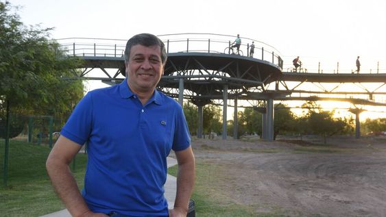 El intendente de Las Heras, Daniel Orozco, confirmó que se aisló de manera preventiva tras haber estado en contacto directo con el director de Prensa de la comuna; quien fue confirmado como positivo.