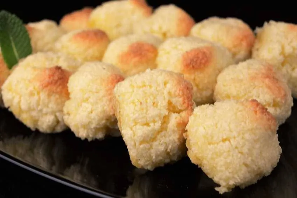 Esta receta es perfecta para disfrutar de un rico postre en familia o con amigos. Esta receta es perfecta para disfrutar de un rico postre en familia o con amigos.