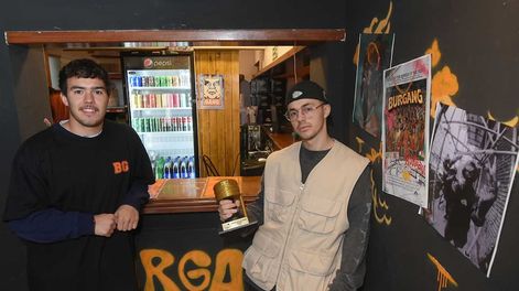 Los Andes | Tomás y Bautista Granella, los hermanos dueños de la hamburguesería mendocina que logró hacer la mejor del país. - Foto: José Gutierrez / Los Andes