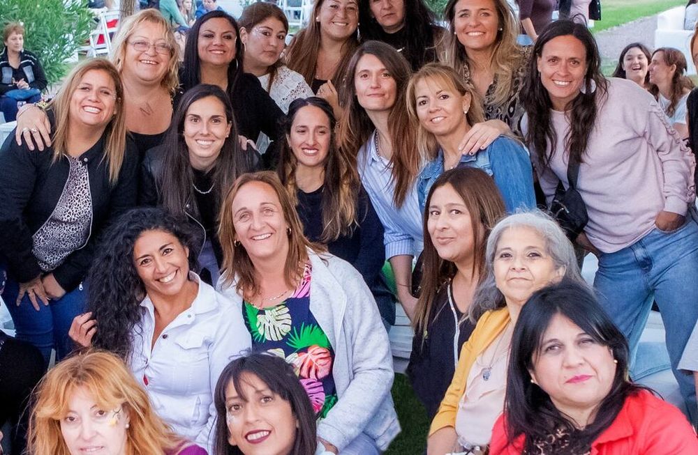 Stevanato incentiva actividades de concientización por el cáncer de mama