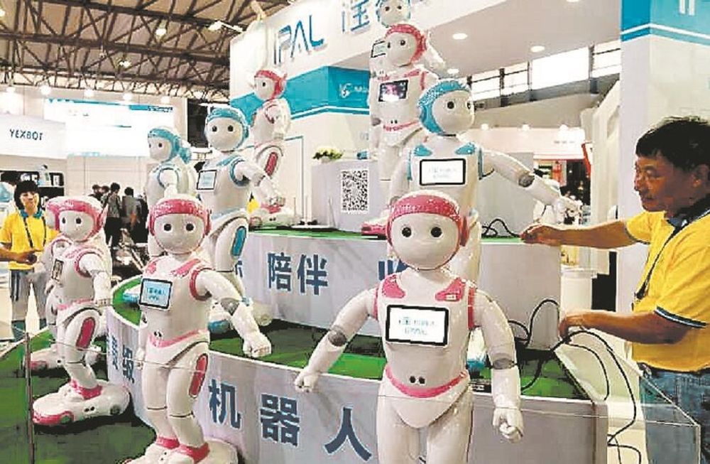 Los robots, un remedio contra la soledad de los ancianos en China