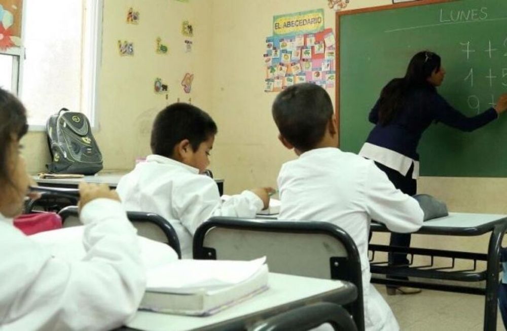 La educación se suma a la campaña electoral en Mendoza.