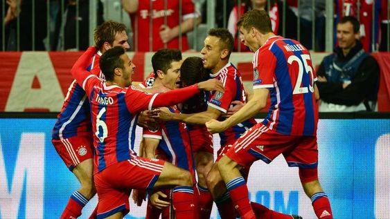 Champions: el Bayern volvió a ser una máquina y aplastó al Porto para llegar a semis