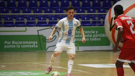 El seleccionado albiceleste derrotó a Panamá por 3 a 2 y así logró su tercer triunfo consecutivo, que lo coloca en lo más alto de su zona con ocho puntos. / Gentileza.