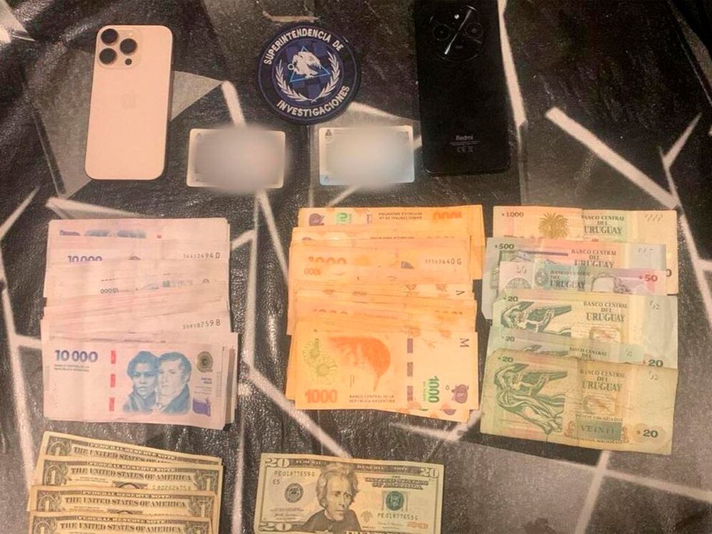 La policía recuperó los celulares robados en allanamientos en Córdoba.
