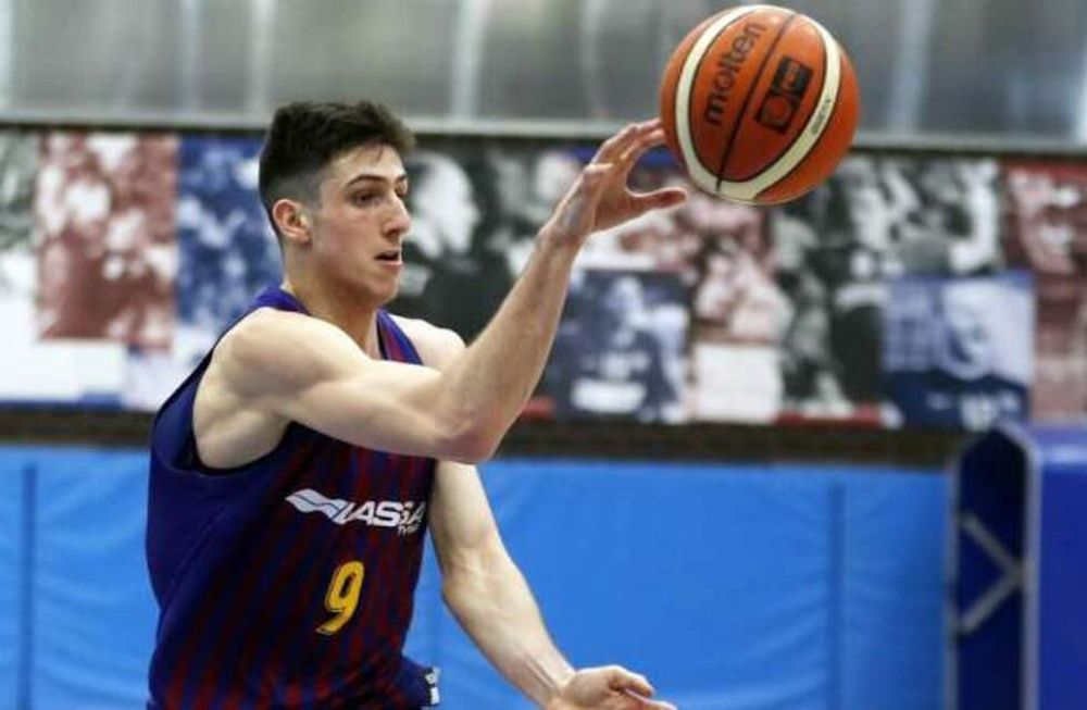 Leandro Bolmaro es un escolta de 2 metros, nacido 11 de septiembre del 2000 en Las Varillas, Córdoba. La rompe en Barcelona y fue elegido en el Draft 2020 de la NBA.