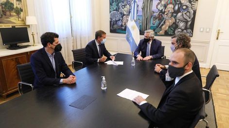 Los Andes | Último acuerdo. El 13 de octubre, Suárez fue recibido en la Casa Rosada por el Presidente, De Pedro, Cafiero y Guzmán. Foto: Presidencia de la Nación.