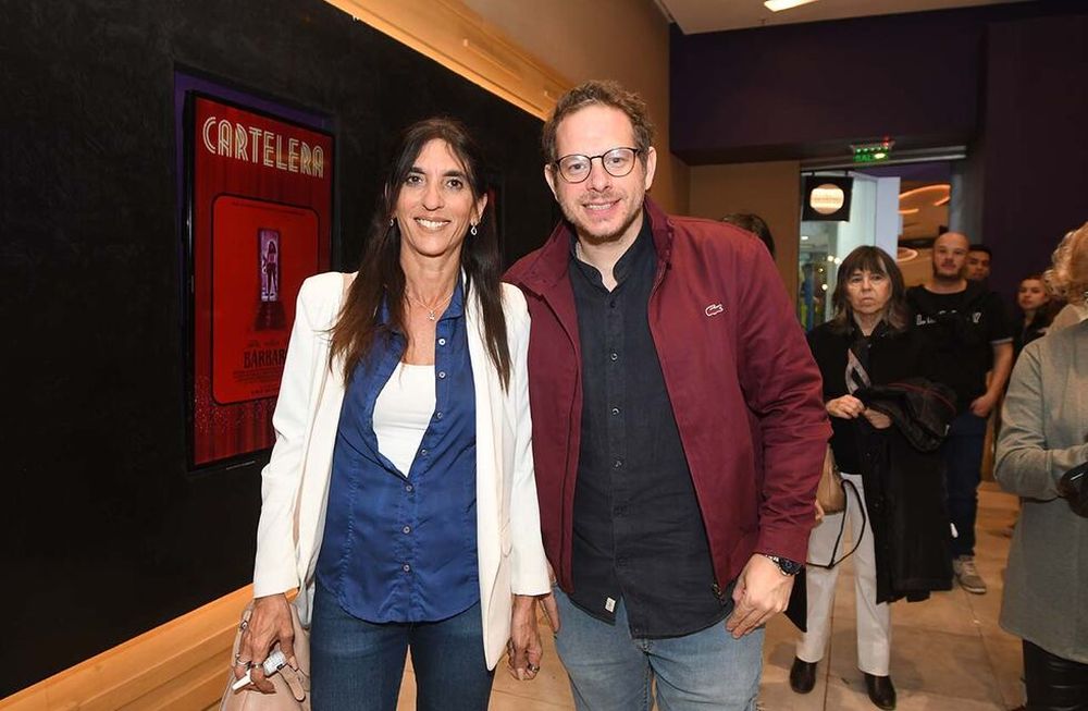 Avant Premiere de la película ARGENTINA 1985, Avant Premiere que organiza Diario Los AndesNatacha Eisenchlas,  Senadora de la provincia de Mendoza y Presidenta Provicional del Senado, Lucas Ilardo,Senador y Jefe de Bloque de Frente de Todos de la provincia de Mendoza.Foto José Gutierrez / Los Andes