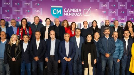 Los Andes | Rodolfo Suárez, Horacio Rodríguez Larreta y Alfredo Cornejo presentaron el Frente Cambia Mendoza en el Club Andes Talleres.  Foto: Ignacio Blanco / Los Andes