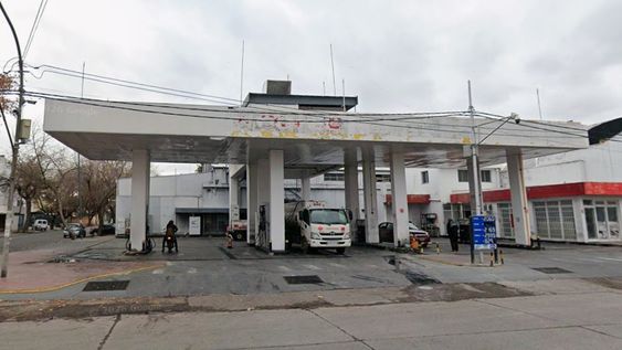 El atraco ocurrió en una estación de servicio de Coronel Díaz e Ituizangó&nbsp;