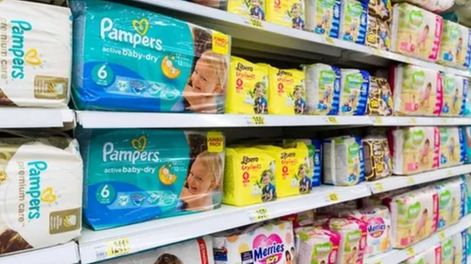 Pampers, Pantene y Always bajaron sus precios a niveles de diciembre pasado. Foto: ámbito