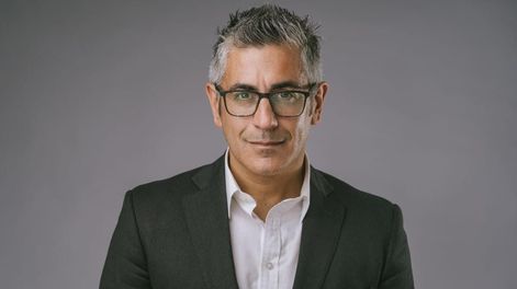 El abogado ambientalista, Marcelo Romano, no pudo jurar y acusó al oficialismo de violar la normativa vigente.